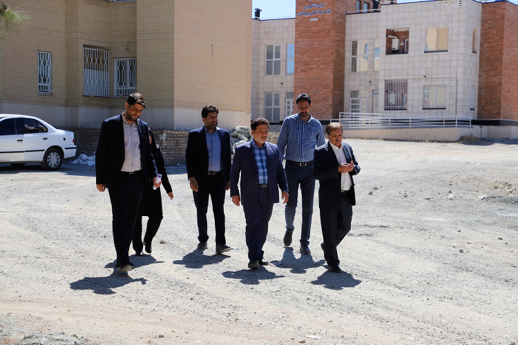 خیر دانشگاه ساز از روند اجرایی پروژه خیرساز خوابگاه متأهلین بازدید کرد