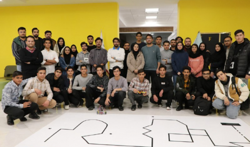 برگزاری رقابت هیجان انگیز مسابقات رباتیک دانشگاهی